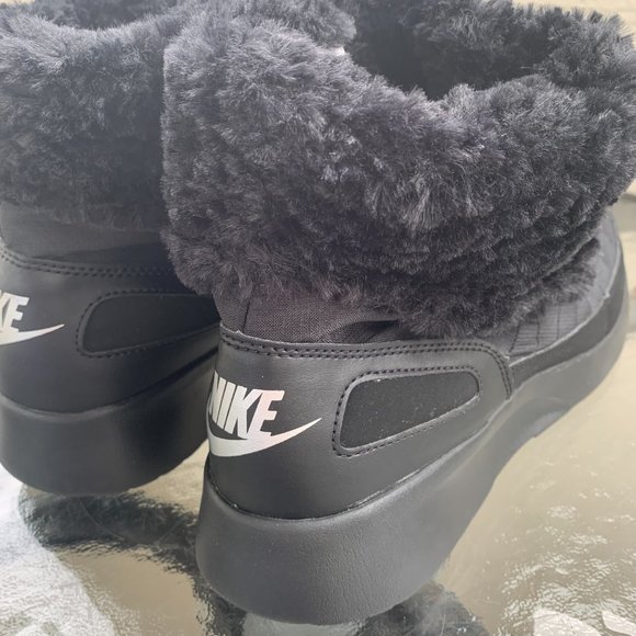 ✔︎ Nike Women's Kaishi Winter Boots - Picture 4 of 7